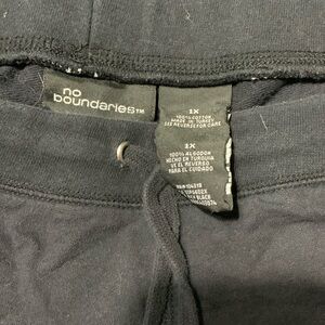 No boundaries sweats